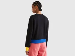 Pullover sweatshirt with logo print