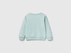 Pullover sweatshirt with glittery print