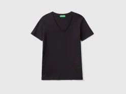 Pure cotton t-shirt with V-neck