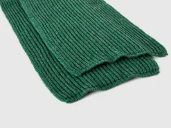 Pure virgin wool scarf