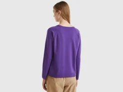 Purple crew neck sweater in wool and cashmere blend