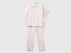 Pyjamas with heart print
