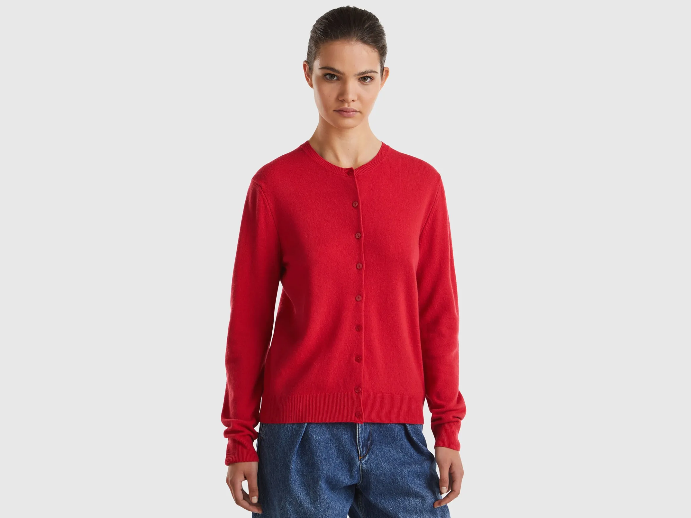 Red plum crew neck cardigan in pure Merino wool