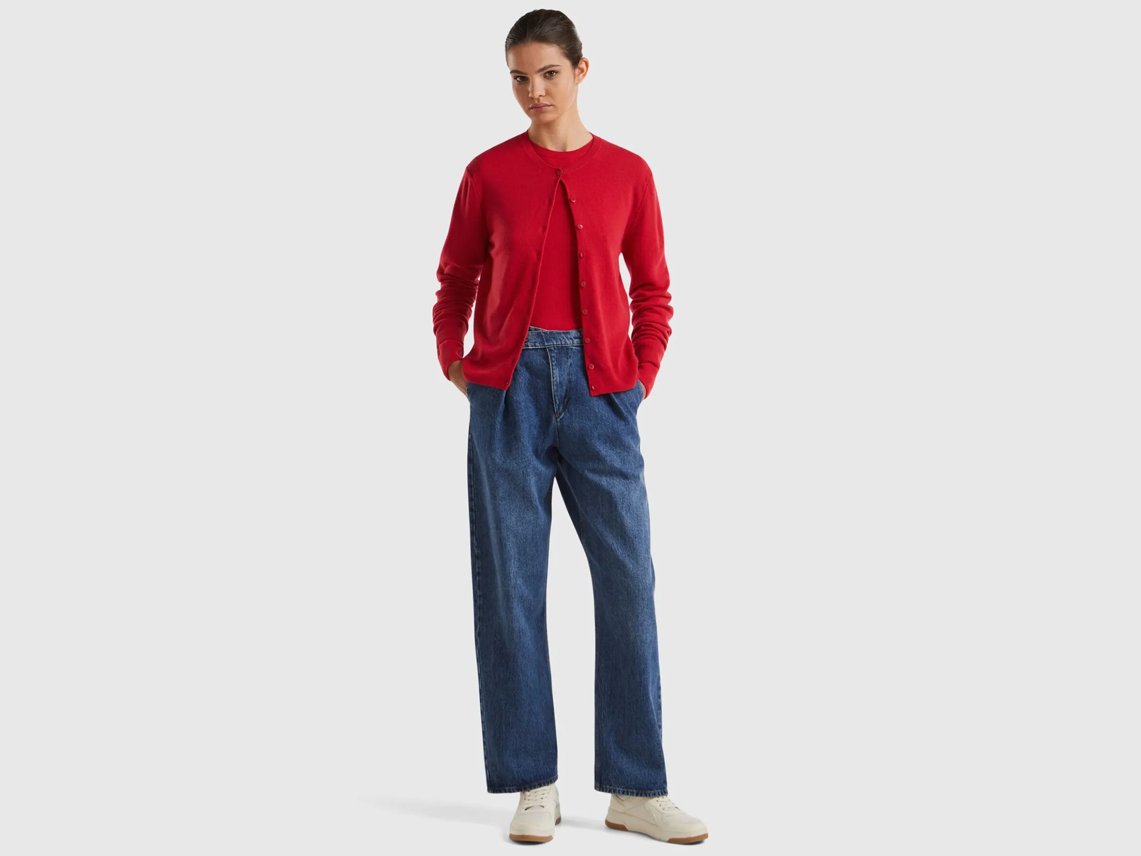 Red plum crew neck cardigan in pure Merino wool