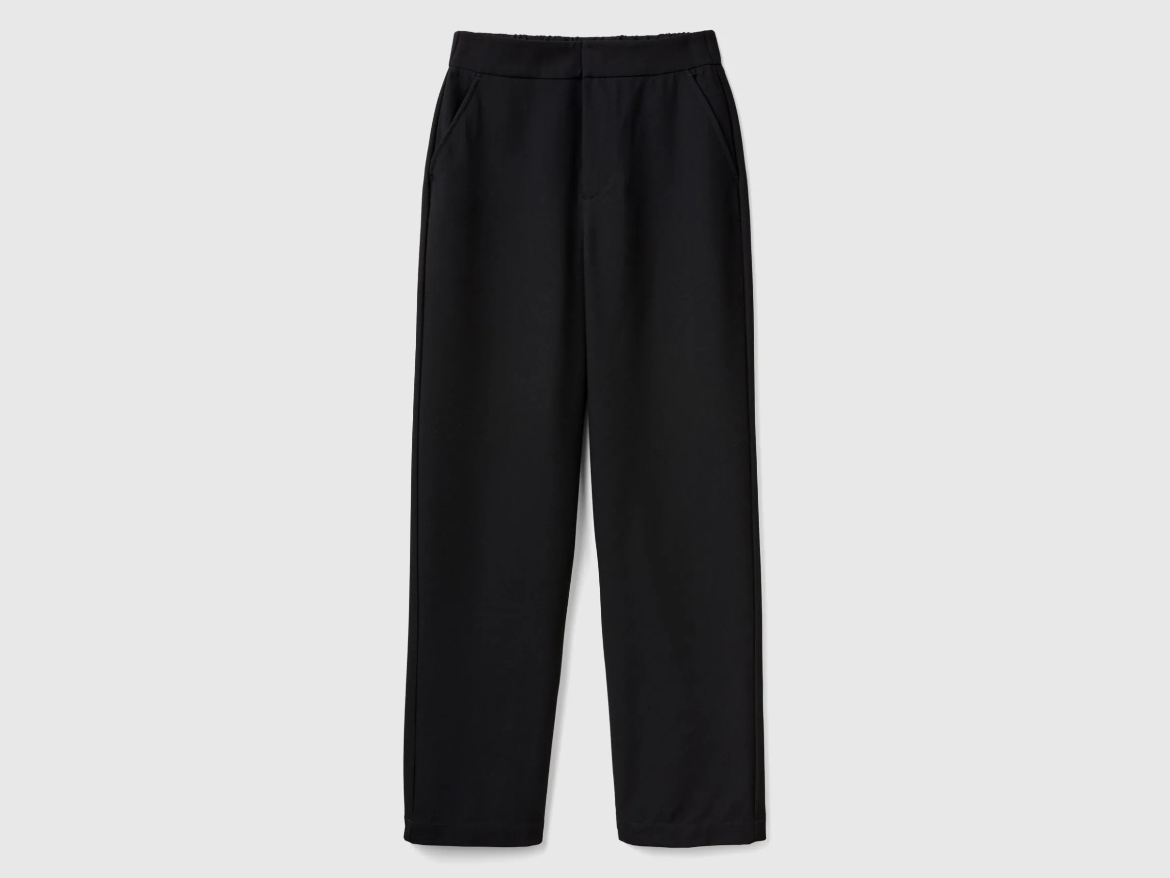 Regular fit flowy trousers