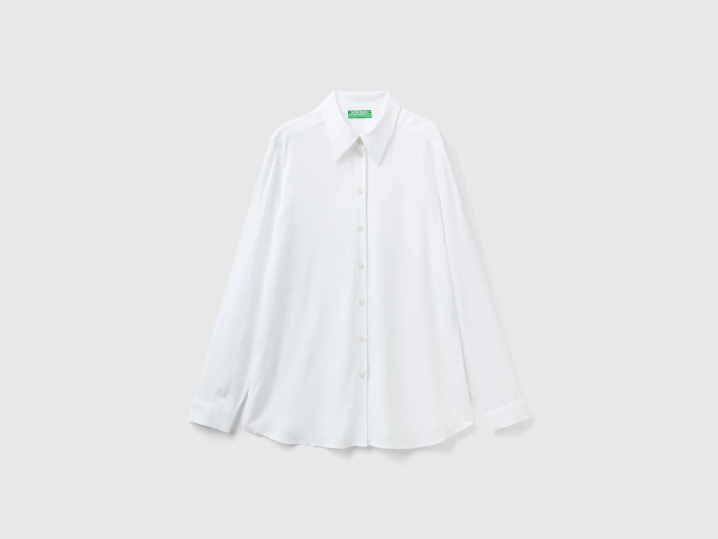 Regular fit shirt in viscose