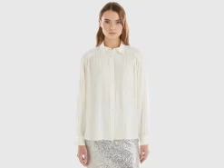 Relaxed fit flowy shirt