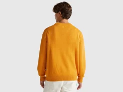 Relaxed fit sweater