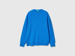 Relaxed fit sweater