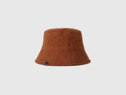 Reversible bucket style hat