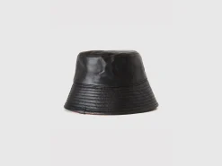 Reversible bucket style hat
