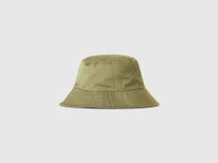 Reversible fisherman's hat