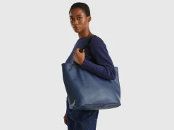 Reversible tote bag