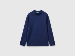 Ribbed knit turtleneck t-shirt
