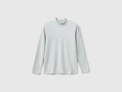 Ribbed knit turtleneck t-shirt