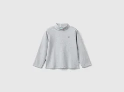 Ribbed knit turtleneck t-shirt