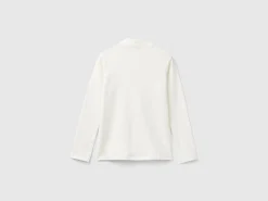 Ribbed knit turtleneck t-shirt