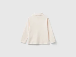 Ribbed knit turtleneck t-shirt