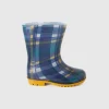 Rubber rain boots
