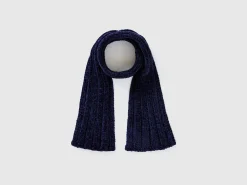 Scarf in chenille