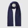 Scarf with cable knit