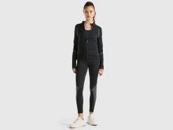 Seamless sports jacket
