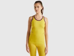 Seamless sports tank top