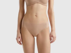 Seamless underwear