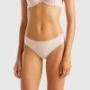 Seamless underwear