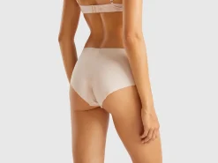 Seamless underwear