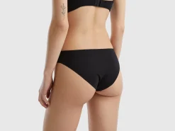 Seamless underwear