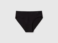Seamless underwear