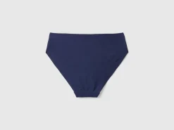 Seamless underwear