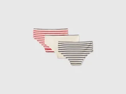 Set of three pairs of underwear in stretch cotton