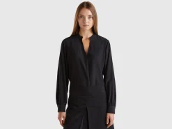 Shirt with Henley neck