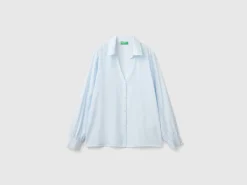 Shirt with V-neck