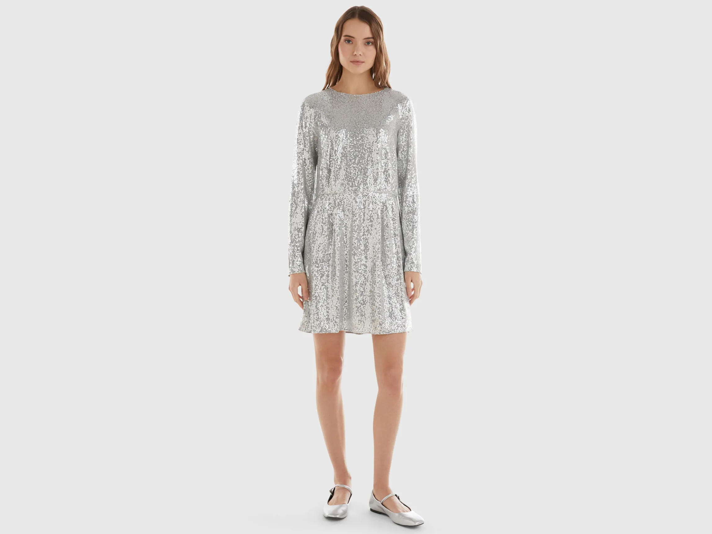 Short dress with sequins