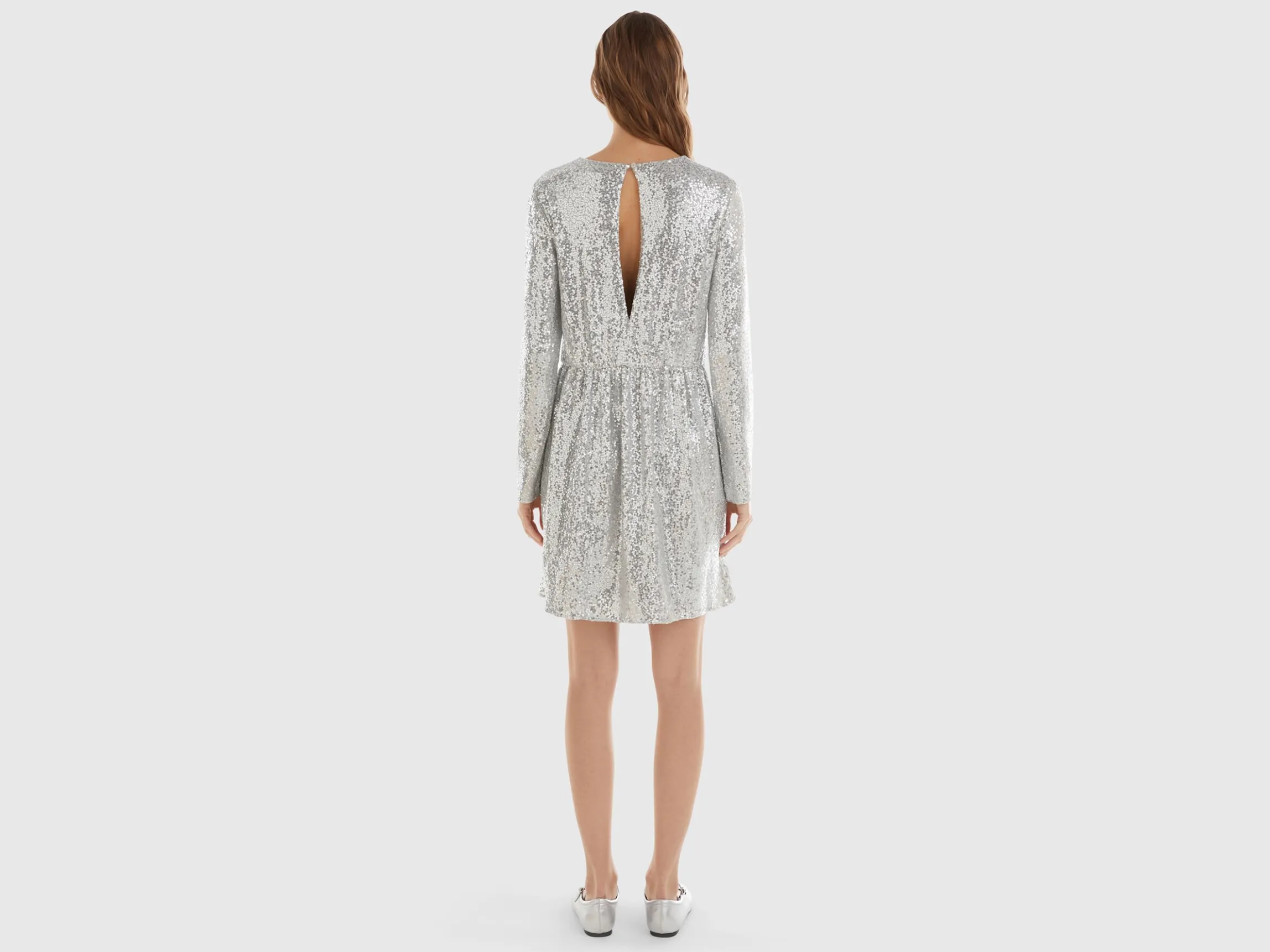 Short dress with sequins