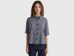 Short sleeve patterned shirt