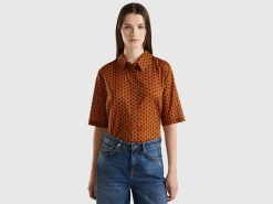 Short sleeve patterned shirt