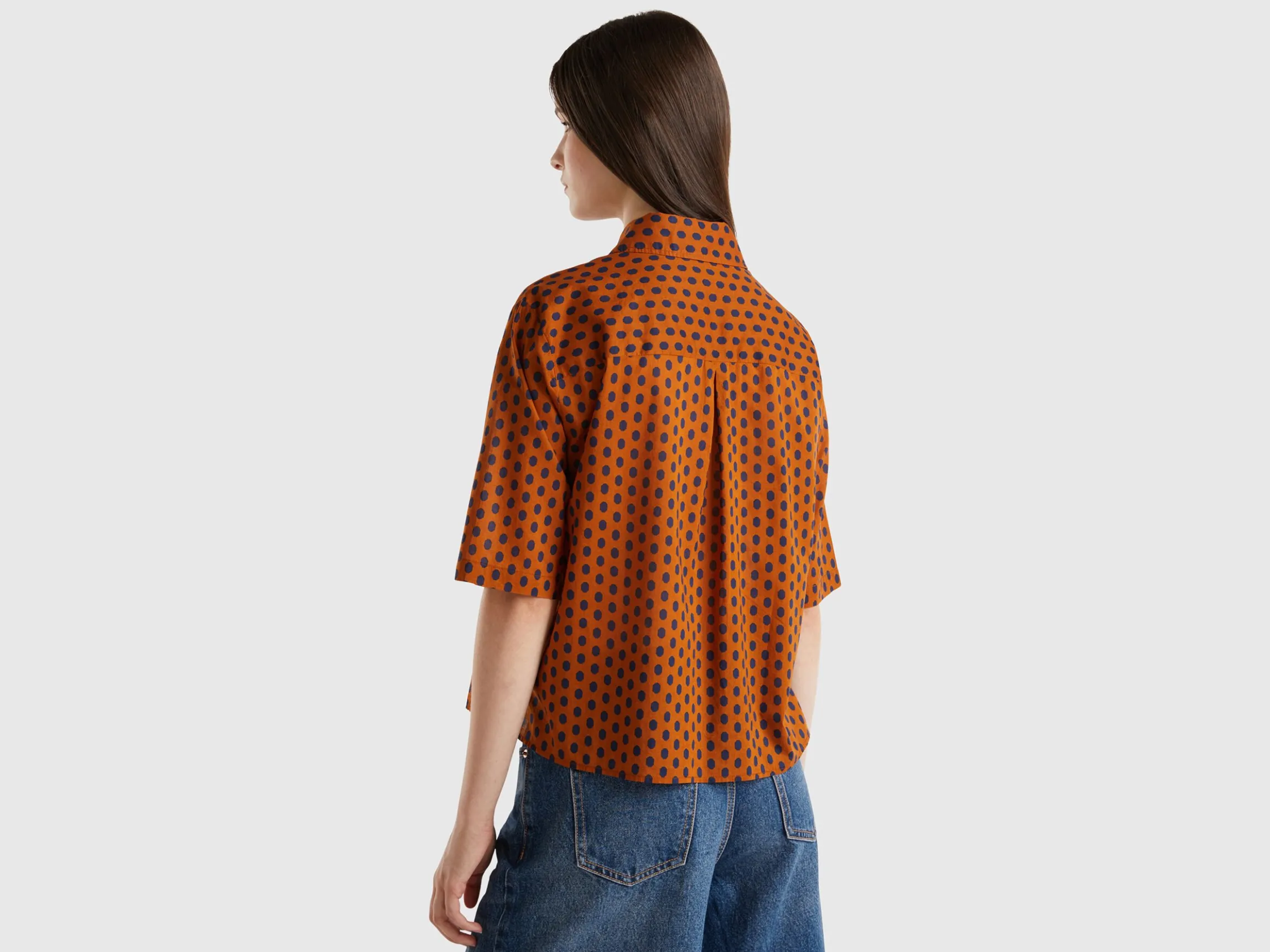 Short sleeve patterned shirt