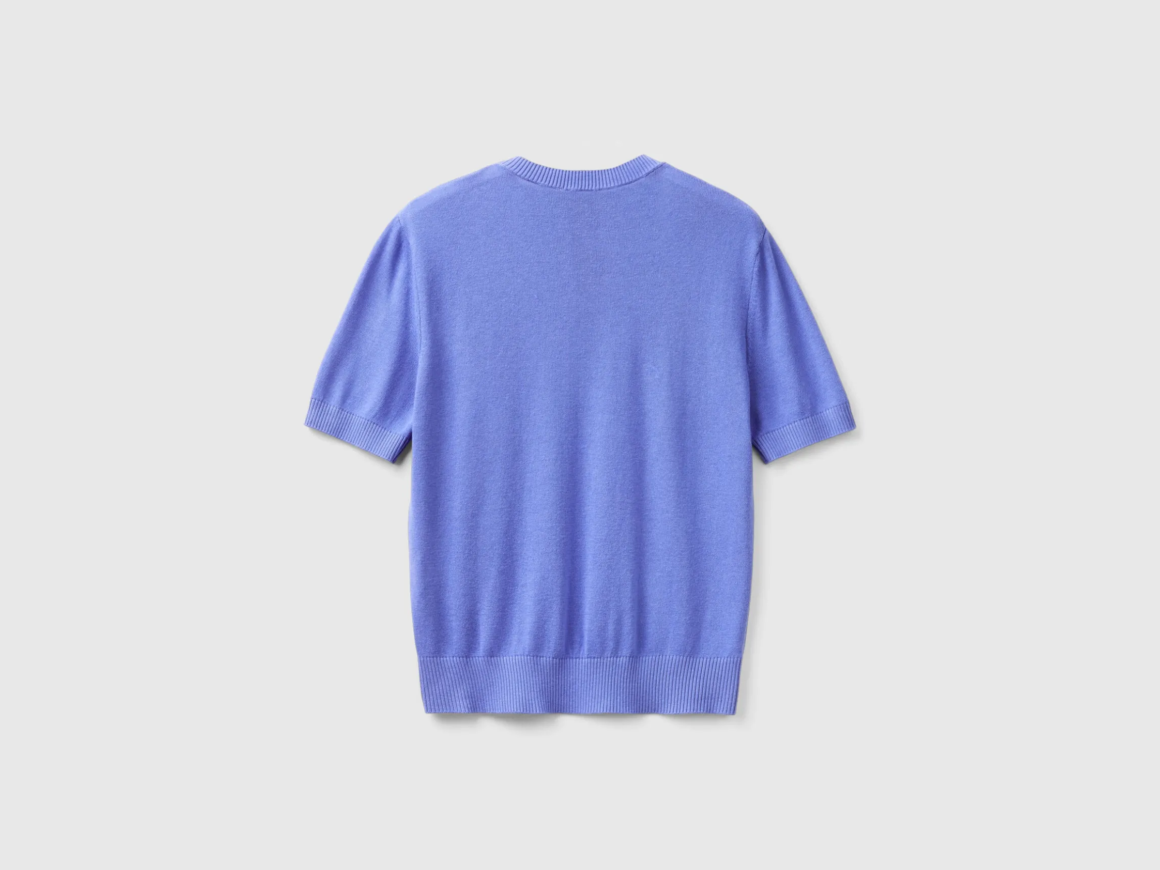 Short sleeve sweater