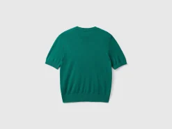 Short sleeve sweater