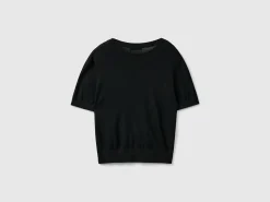 Short sleeve sweater