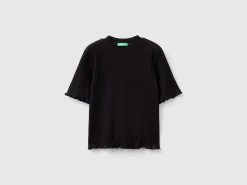 Short sleeve turtleneck t-shirt