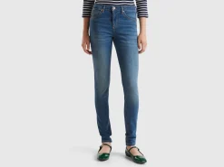 Skinny fit push up jeans