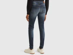 Skinny fit push up jeans