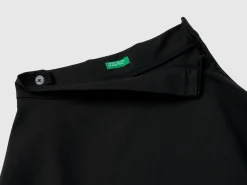 Skirt with pleats