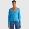 Sky blue V-neck sweater in pure Merino wool