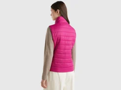 Sleeveless puffer jacket with recycled wadding